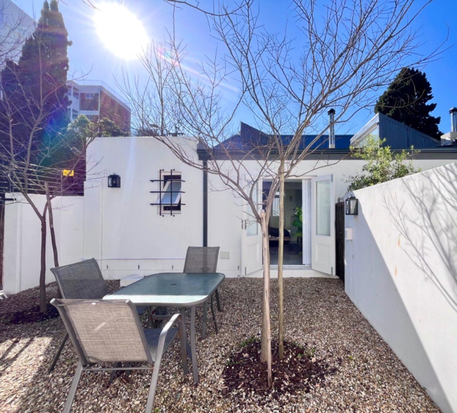To Let 1 Bedroom Property for Rent in Rondebosch Western Cape